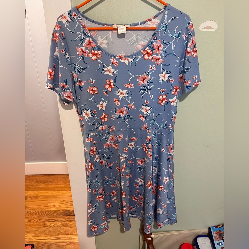 Chic Floral Blue Mini Dress